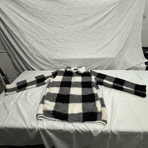 zesica sweater black and white checkered style silver half zipper - Picture 2 of 7